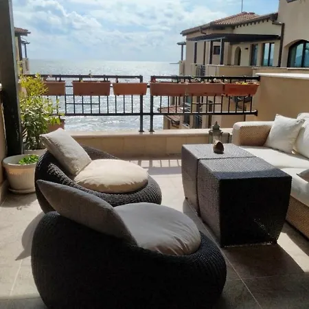 Oazis Vip Club ساني بيتش