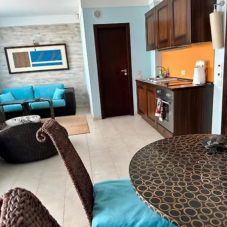 Oazis Vip Club Apartmanhotel Napospart