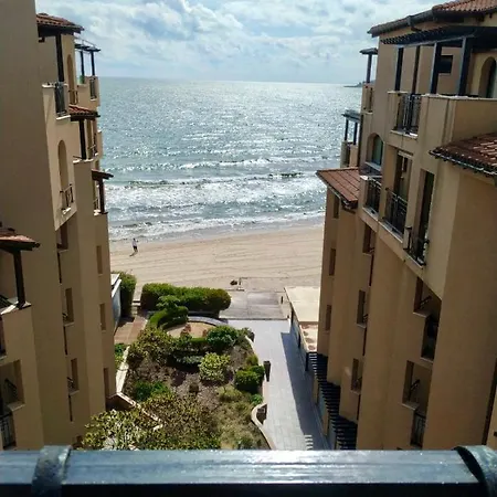 Oazis Vip Club Apartmanhotel Napospart