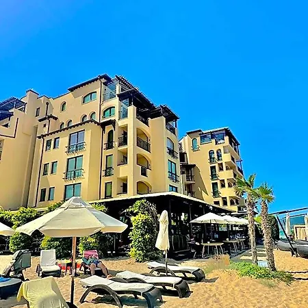 Oazis Vip Club Апартхотел Слънчев бряг
