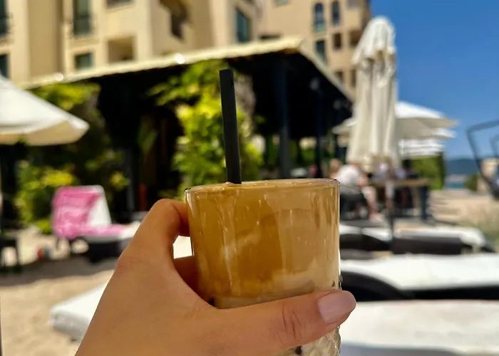 Oazis Vip Club Aparthotel