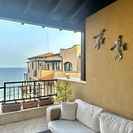 Hotel de apartamente Oazis Vip Club